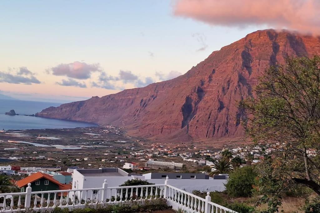 CasaMamáClorinda Frontera El Hierro Islas Canarias Exterior foto